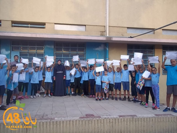 zhra2 schoolas (3).JPG